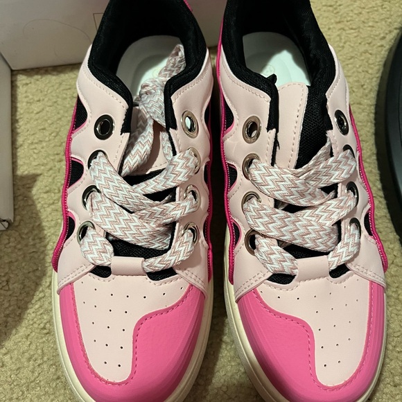 Fashion Nova Skateboard Pink Sneakers - Picture 5 of 9